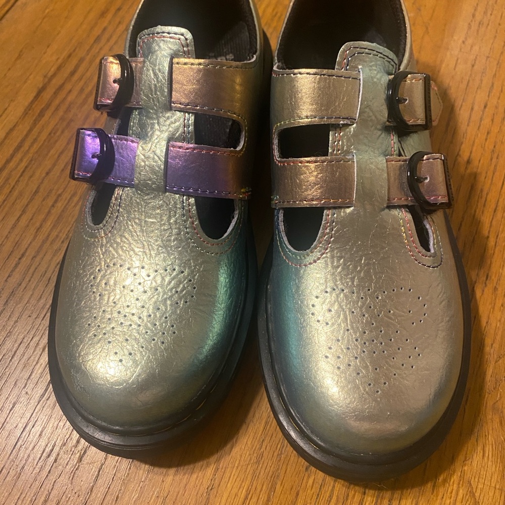 Doc Martens Size 5 women’s/Size 3 girls shoes
